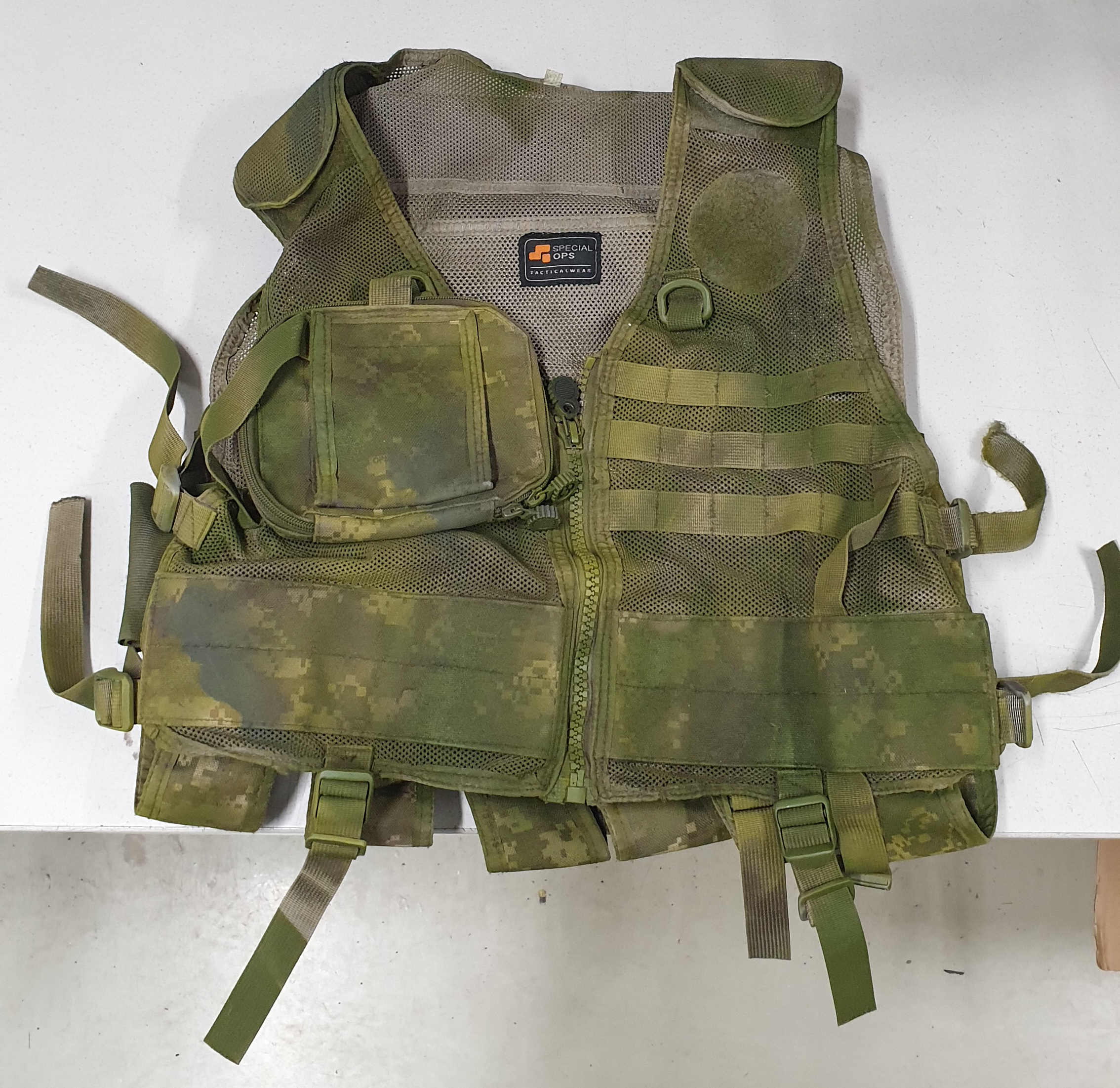 Special Ops Taisteluliivi - KÄYTETTY