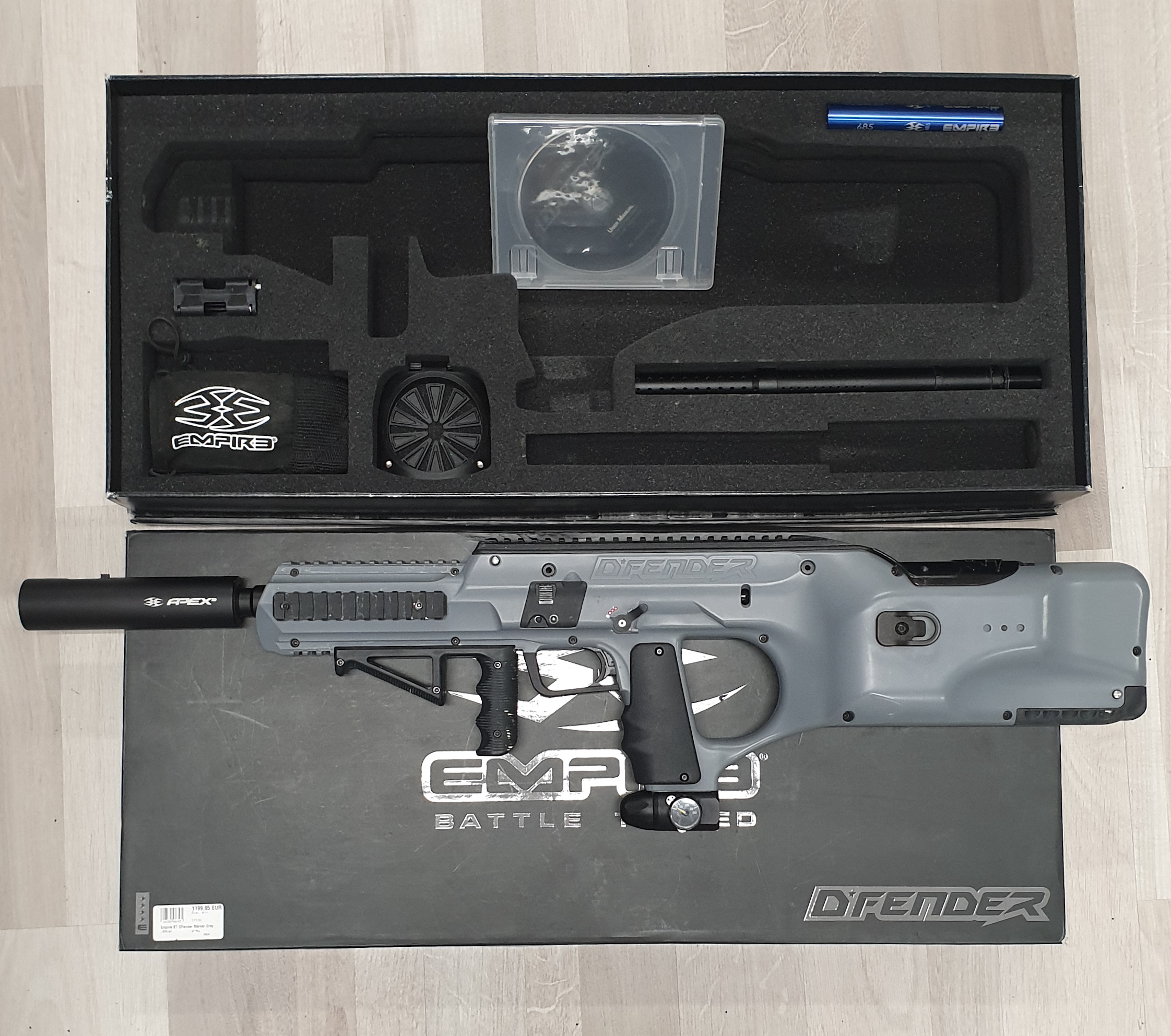 Empire Dfender - Harmaa - KÄYTETTY