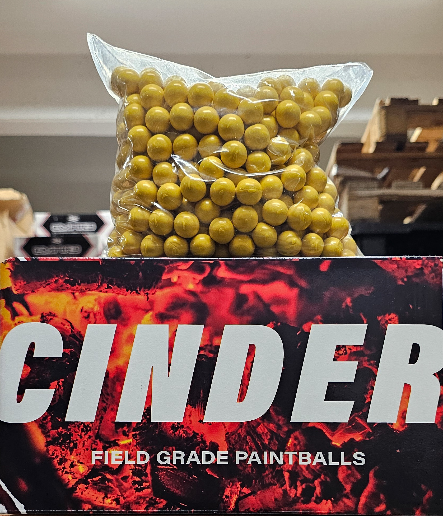 Cinder Värikuulat .68 Cal 2000 kpl (EU) Keltainen kuori