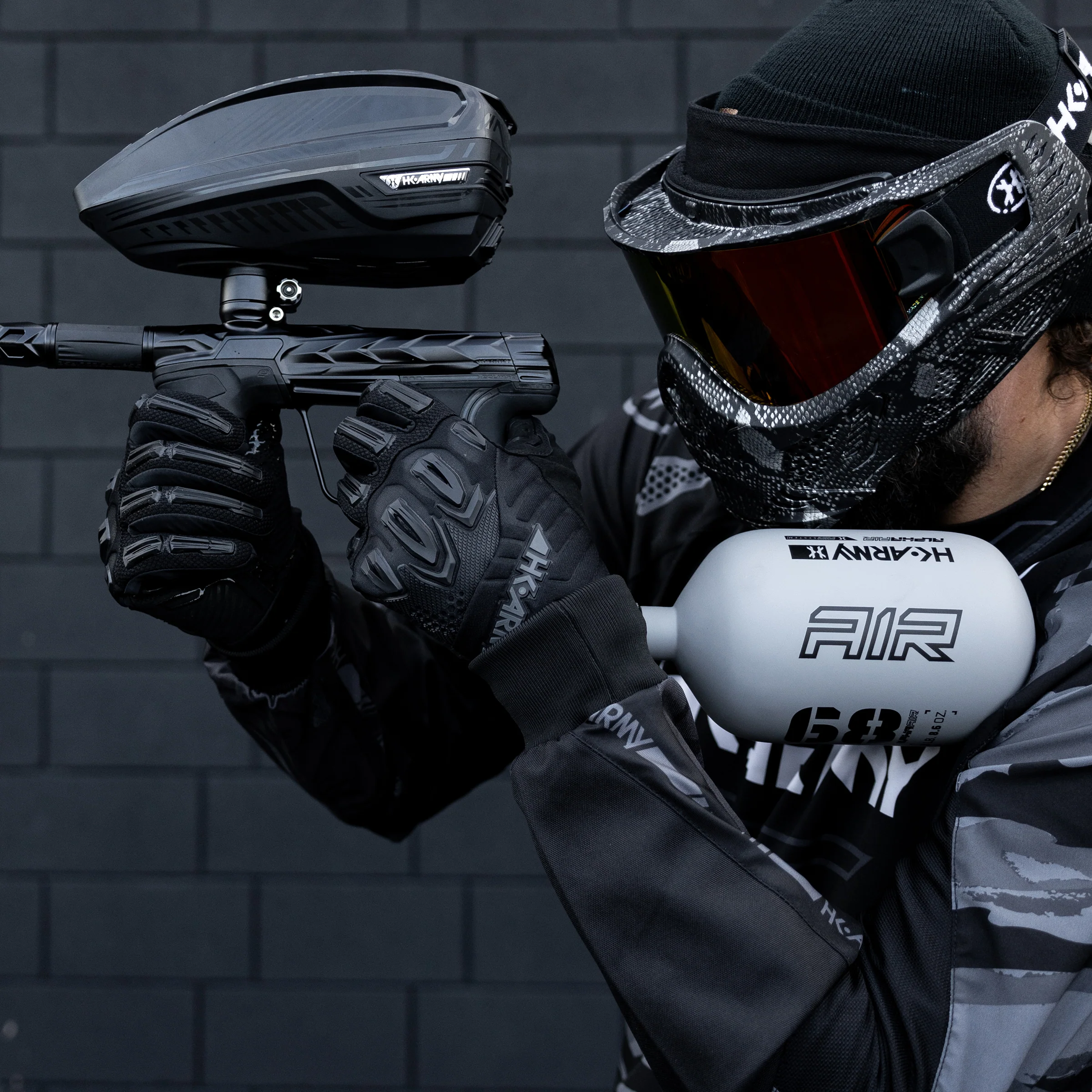 HK Army Bottle Alpha Air® 68ci - Graphite+NINJA V2+Dye rubber Grip Esittelytuote